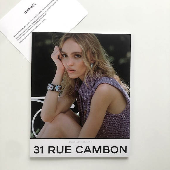 CHANEL Accents Chanel 26 Catalog Coffee Table Book Magazine 223